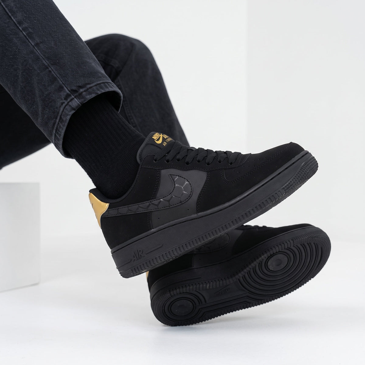 Nike Air Force 1 — Black & Gold - MASTERPIECE