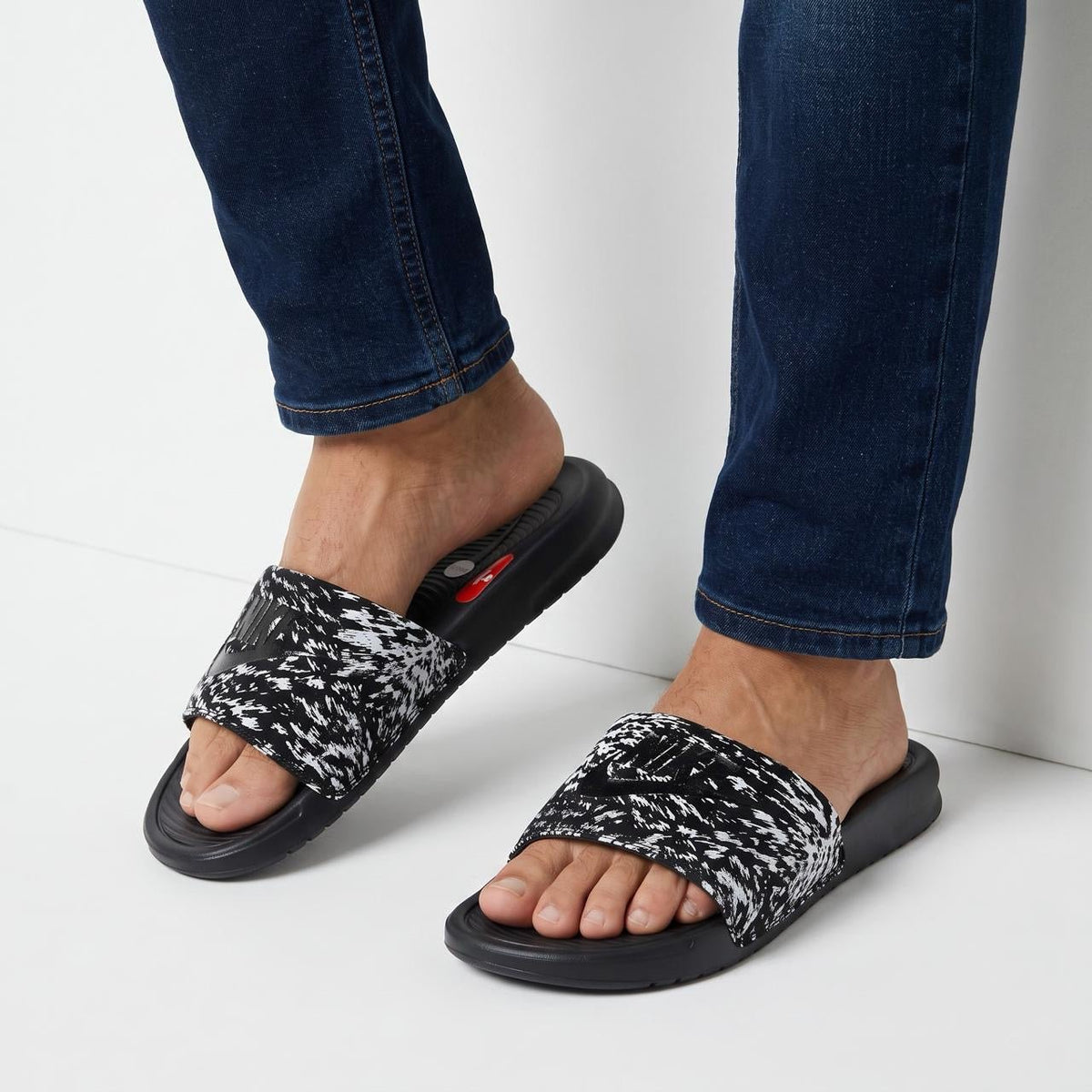 Nike Comfort Slide – Black White Speckle 🖤✨ - MASTERPIECE