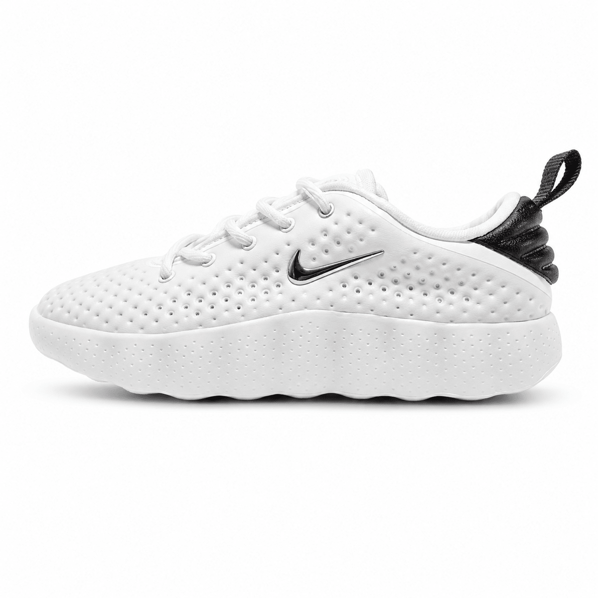 Nike Mind Perforated Casual Runner – White/Black 👟 - MASTERPIECE