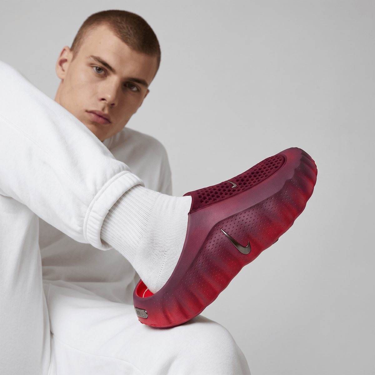 👟 Nike MIND Recovery Clogs – Deep Burgundy - MASTERPIECE