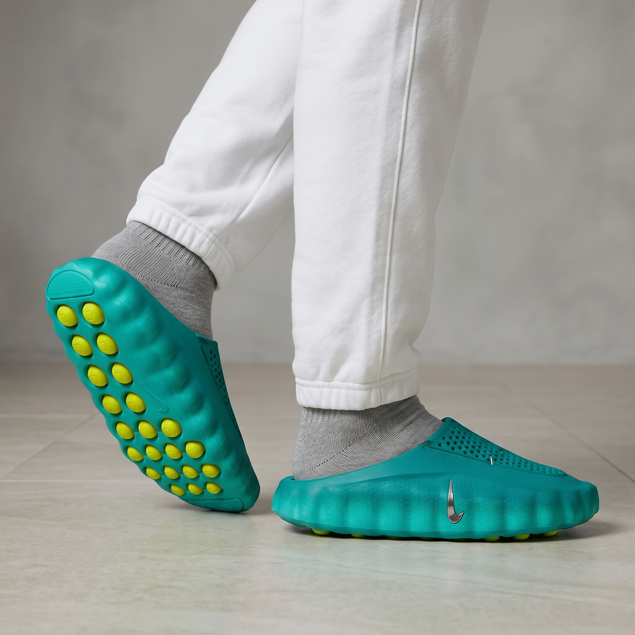 👟 Nike MIND Recovery Clogs – Turquoise & Volt - MASTERPIECE