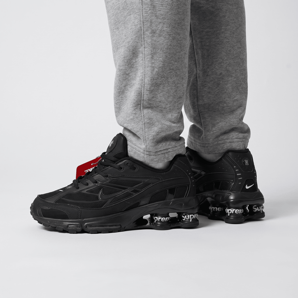 🔥👟 Nike Shox Ride 2 x Supreme Triple Black Limited Edition Sneakers – Premium Streetwear Cushion Running Shoes 🖤⚡