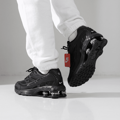 🔥👟 Nike Shox Ride 2 x Supreme Triple Black Limited Edition Sneakers – Premium Streetwear Cushion Running Shoes 🖤⚡ - MASTERPIECE