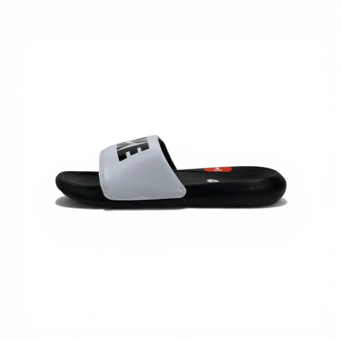 ⚪⚫ Nike Victory One Slides – White & Black Bold Edition - MASTERPIECE