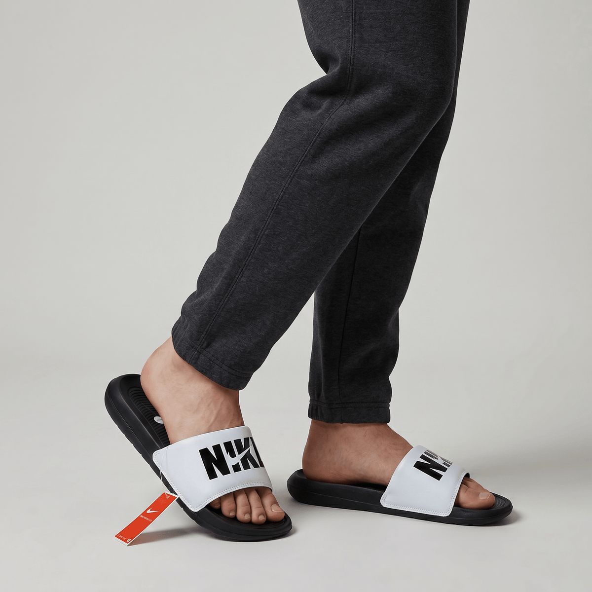 ⚪⚫ Nike Victory One Slides – White & Black Bold Edition - MASTERPIECE