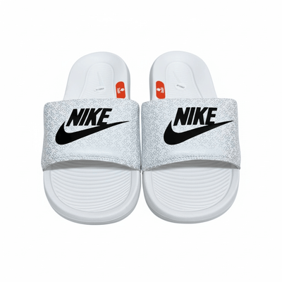 Nike White Logo Print Slides 🤍🖤 | Clean Sport Summer Essential 👟🔥 - MASTERPIECE