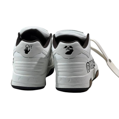 Off-White™ Graffiti Low-Top Sneakers 🤍🖤 - MASTERPIECE