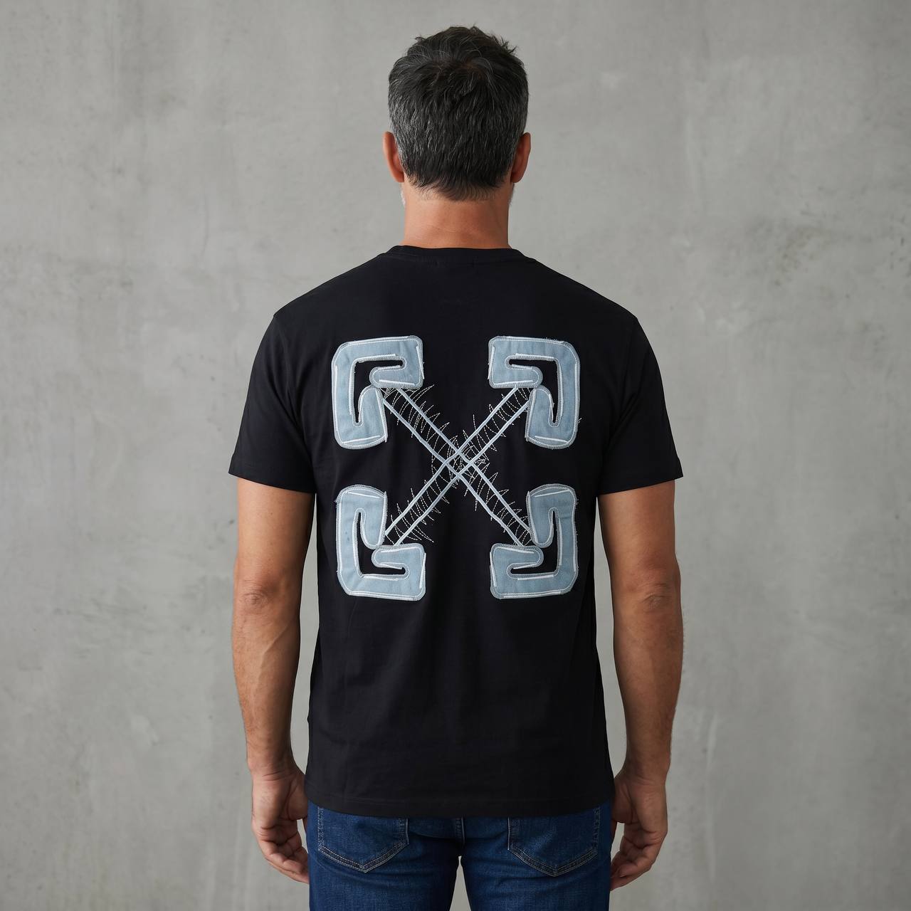 Off-White Signature Arrow Logo T-Shirt – Classic Black 🖤✨ - MASTERPIECE