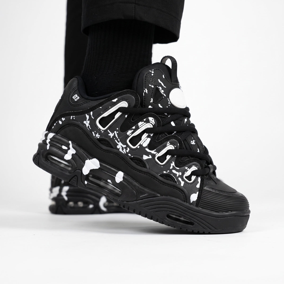 Osiris D3 Runner – Black Splatter Sneaker 👟 - MASTERPIECE
