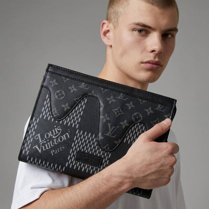 Louis Vuitton Monogram Wave Pochette 🖤🌊