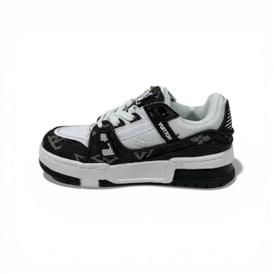 Louis Vuitton Black & White Low-Top Sneakers – Luxury Street Style Design 👟✨