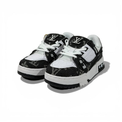 Louis Vuitton Black & White Low-Top Sneakers – Luxury Street Style Design 👟✨
