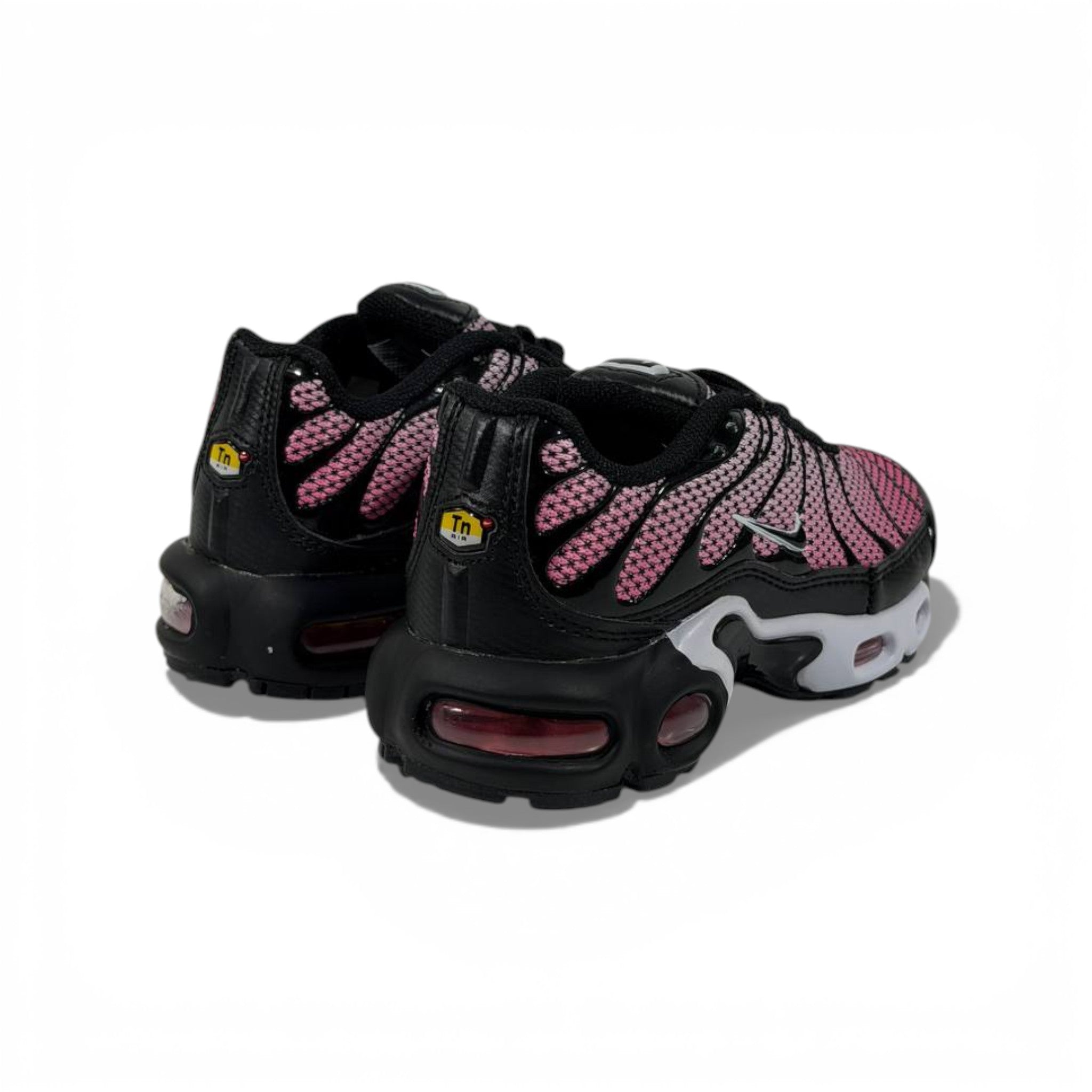 Nike Air Max TN Kids Sneakers – Pink & Black Sporty Comfort 👟💖