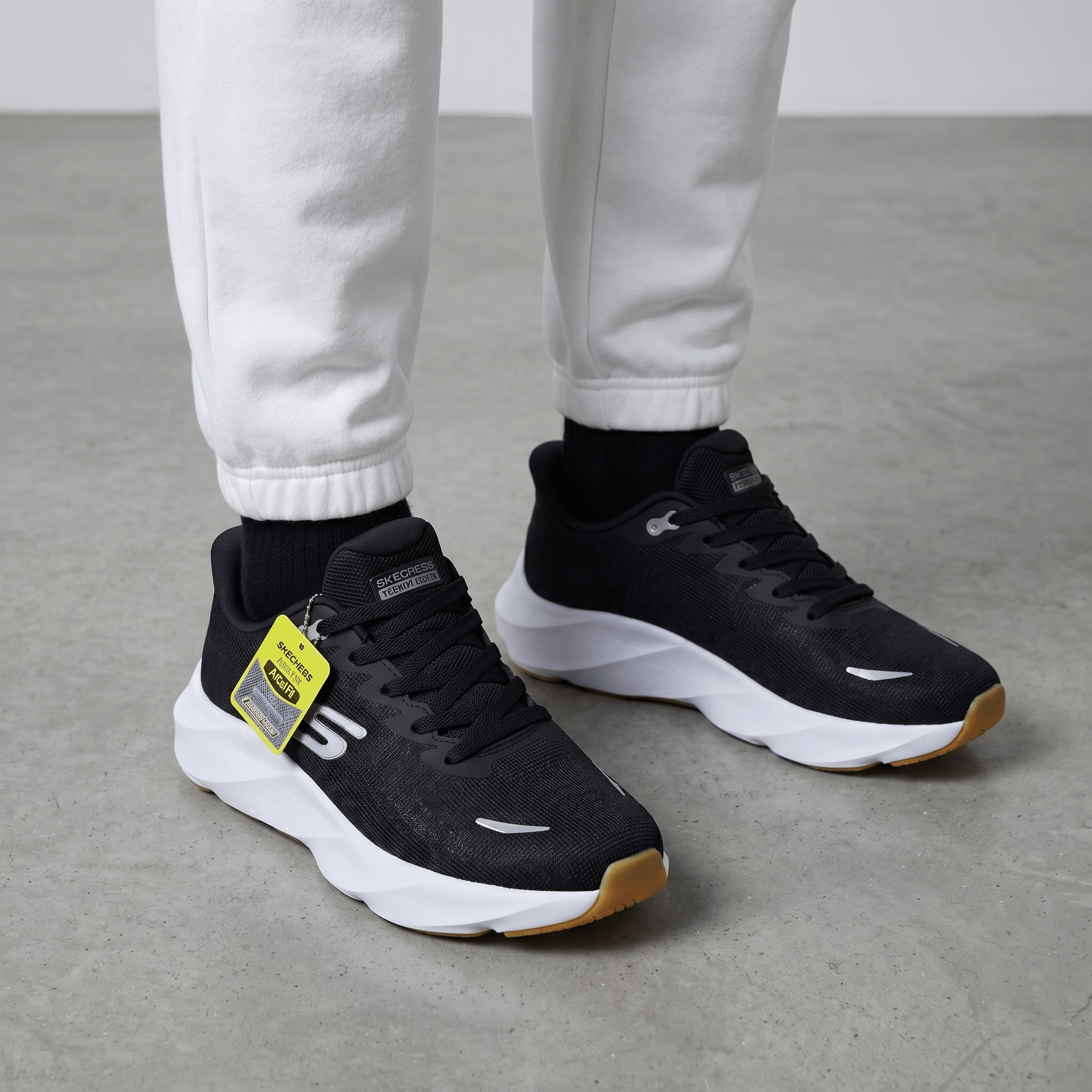 🖤 Skechers GO RUN Performance Sneakers – Black/White - MASTERPIECE