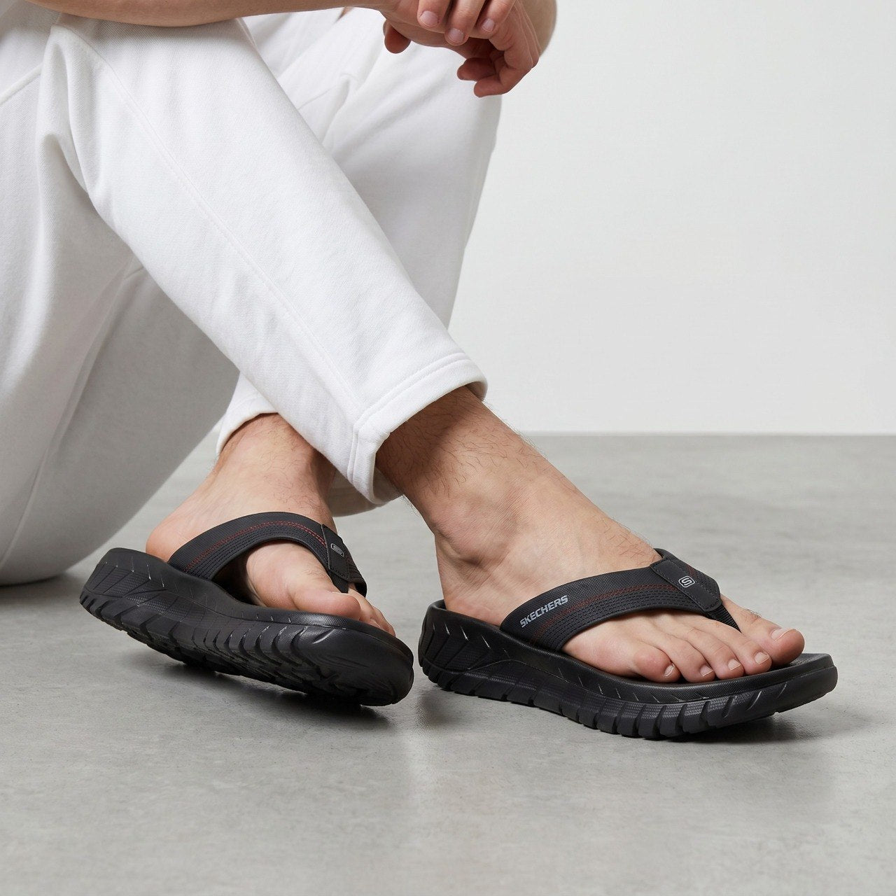 ⚫ Skechers GoRun Performance Flip Flops | Lightweight Cushioned Comfort 👣 - MASTERPIECE