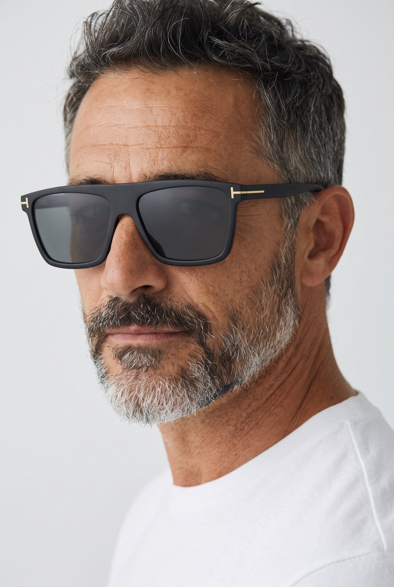 Tom Ford Sunglasses – Matte Black ☀️🕶️ - MASTERPIECE