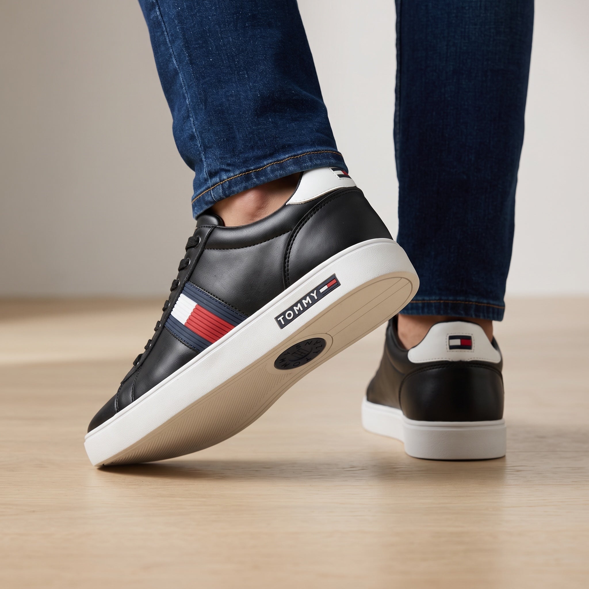 Tommy Hilfiger Court Sneaker – Black Flag 🇺🇸 - MASTERPIECE