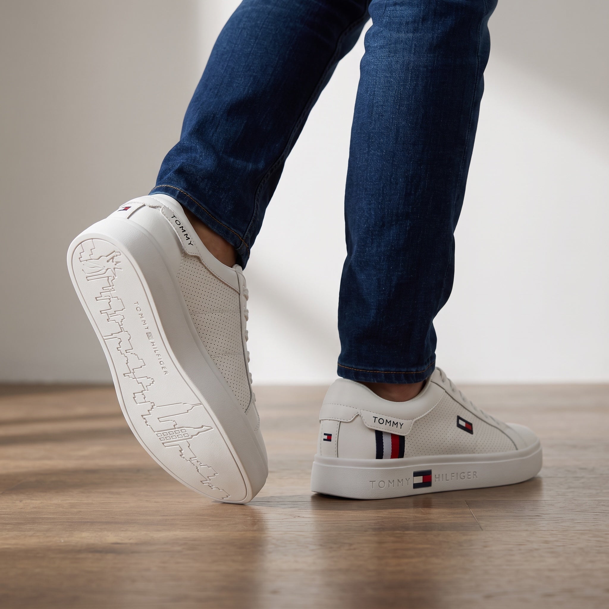 Tommy Hilfiger Court Sneaker – White 👟 - MASTERPIECE