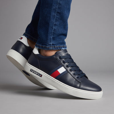Tommy Hilfiger Sneaker – Navy Logo Casual 👟🇺🇸 - MASTERPIECE