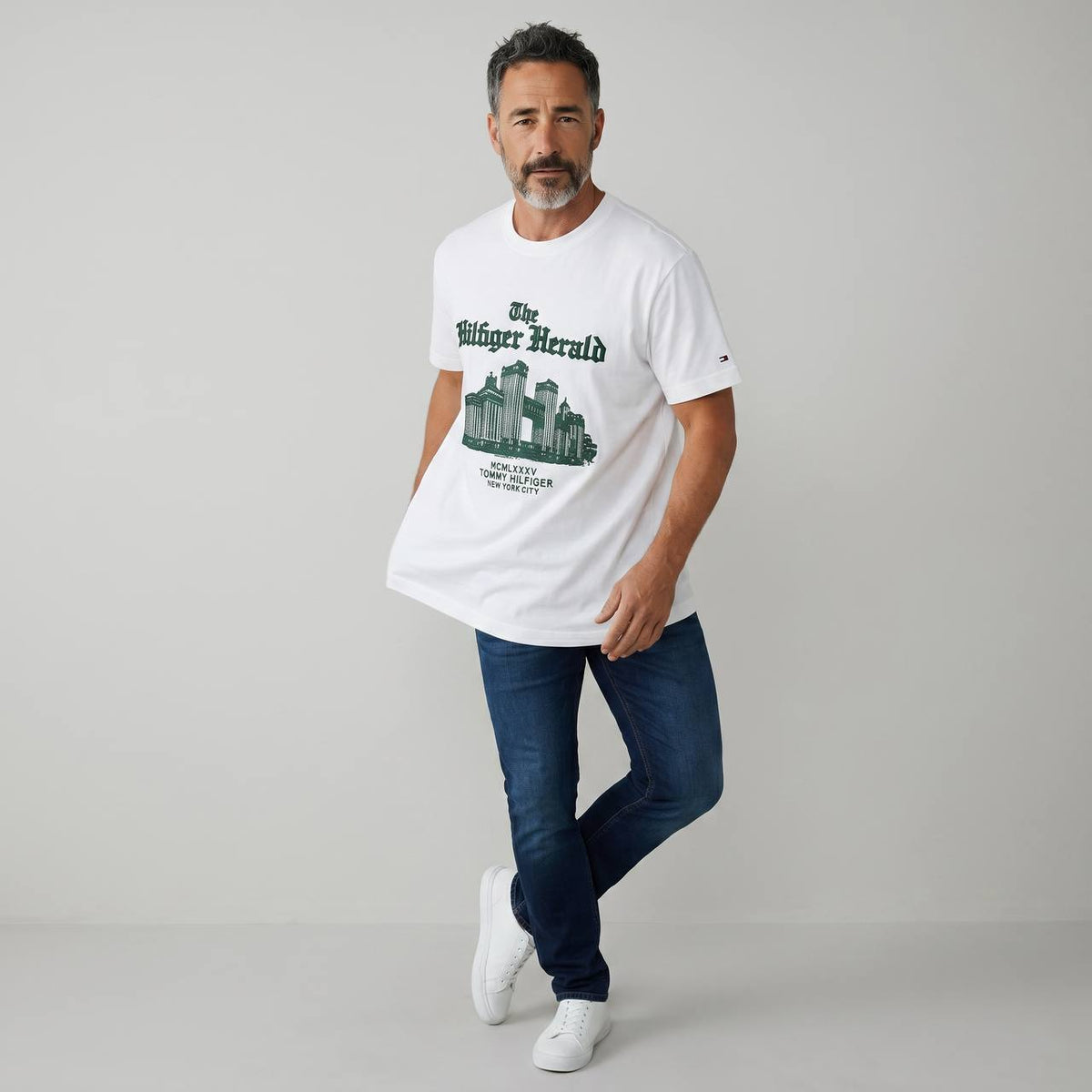 Tommy Hilfiger “The Hilfiger Herald” Graphic T-Shirt 🏙️🤍 - MASTERPIECE