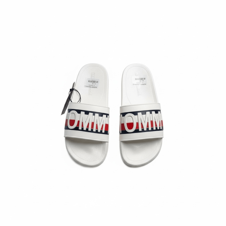 🟥🟦 Tommy Hilfiger White Slides – Bold Logo Design 🇺🇸