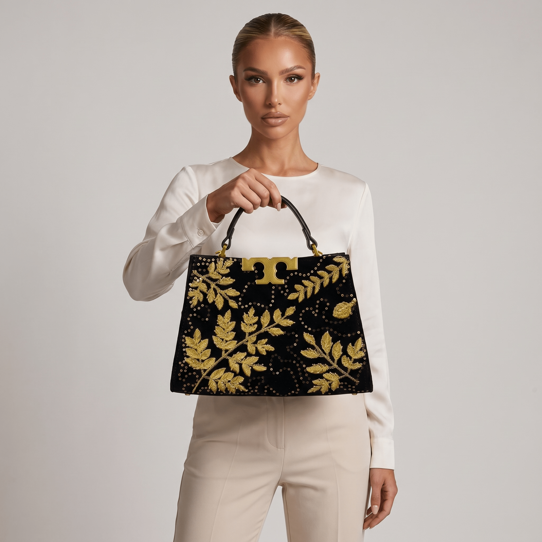 ✨ Tory Burch Eleanor Embroidered Top Handle Bag – Black & Gold Luxury Edition ✨ - MASTERPIECE