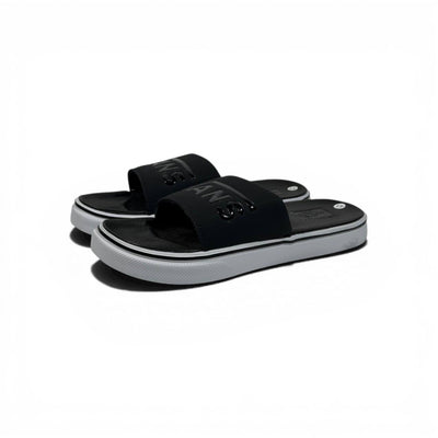 ⚫ Vans Classic Slides – Black Essential Street Comfort - MASTERPIECE
